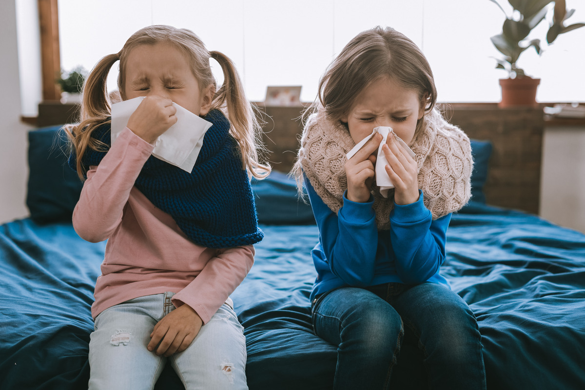 two kids with flu 